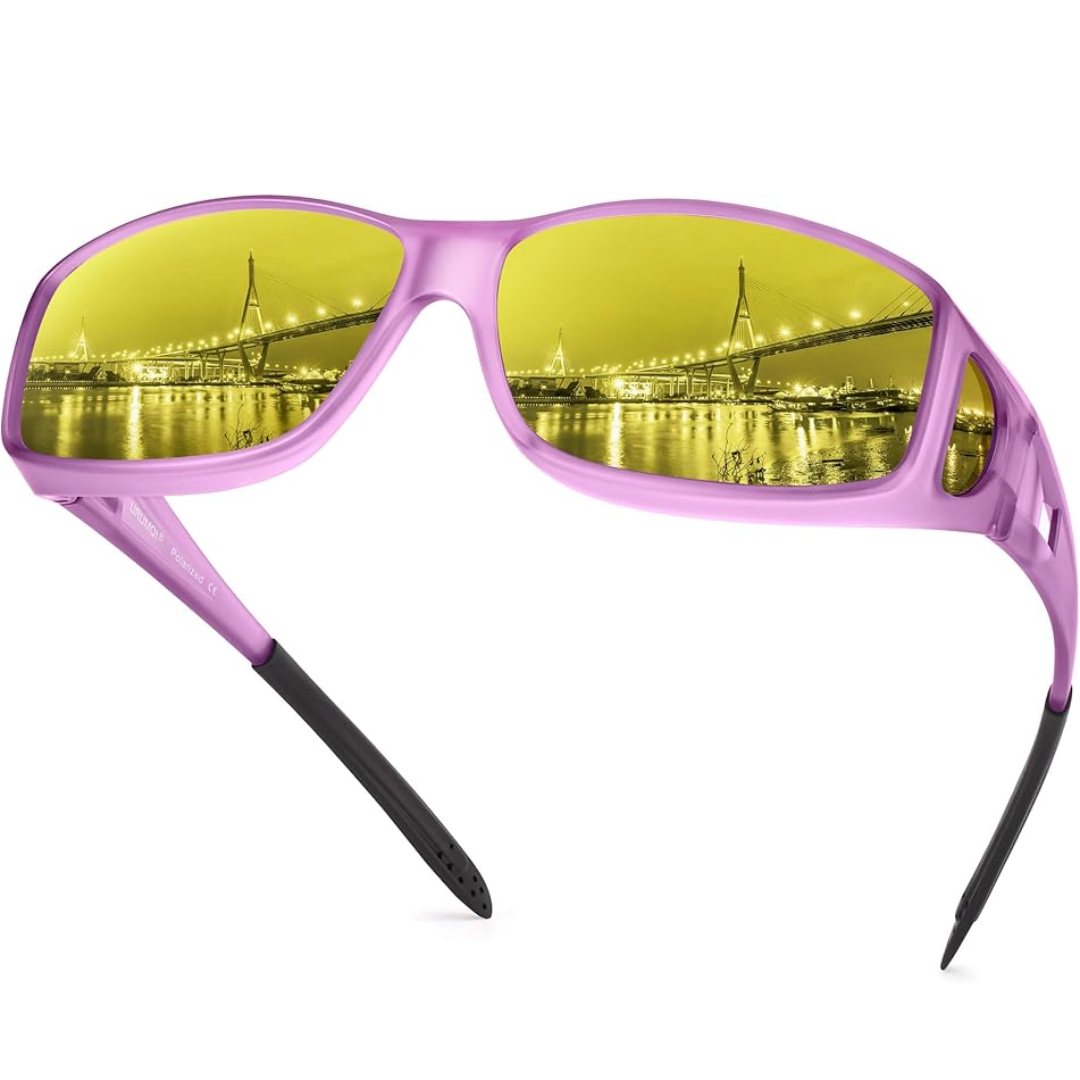 Polariseret natkørebrille, gule glas, sidebillede; reducerer blænding, ideelle til sikker natkørsel.