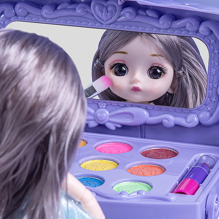 Prinsesse makeupsæt til børn, farverigt med læbestift, øjenskygge og pensel; fremmer kreativ leg.
