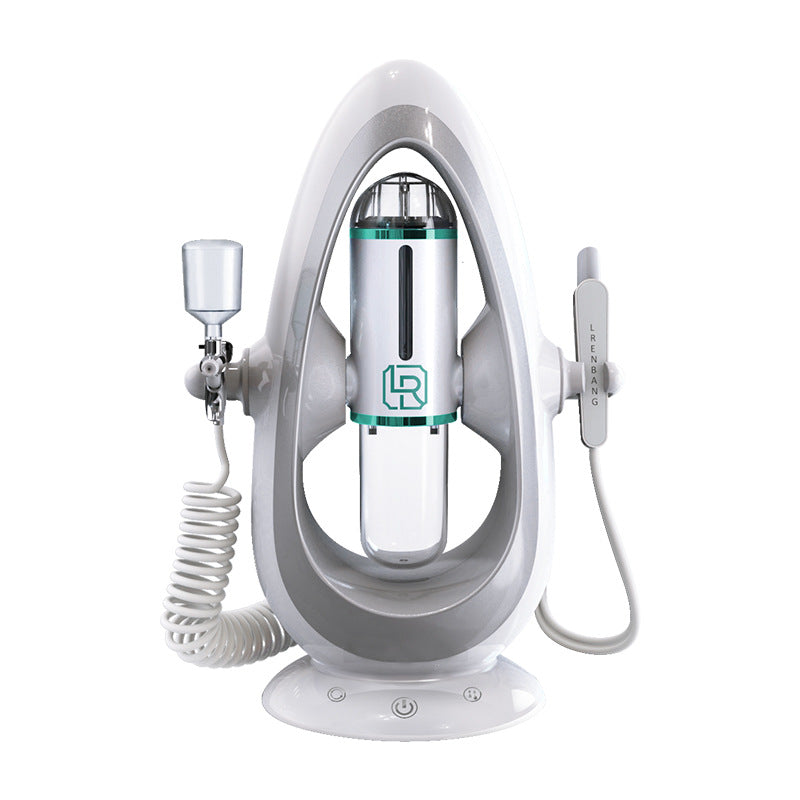 Professionel ansigtsrenser til dybderensning af huden med hydrodermabrasion for glattere hud.