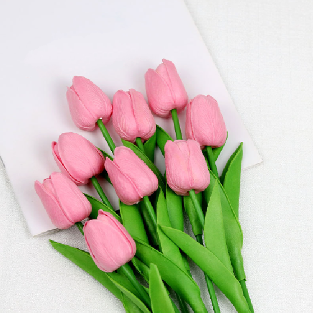 Holdbar kunstig tulipan buket; den perfekte vedligeholdelsesfrie og smukke blomstergave.