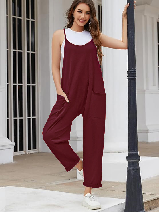 Afslappet kvinders jumpsuit med elastisk talje, nem at style med dit yndlingstilbehør.