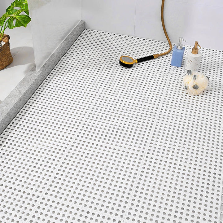 GripDrop brusemåtte i grå og hvid, moderne design, maksimal sikkerhed, vandtæt, lavet af slidstærkt gummi