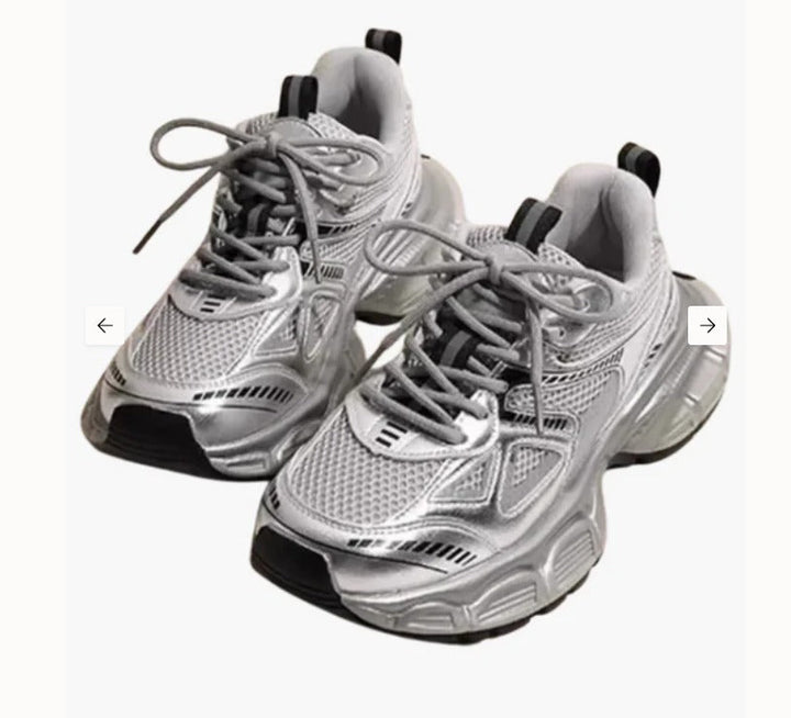 Sølv dame sporty sneakers med stødabsorberende sål for optimal komfort til hverdag og athleisure.
