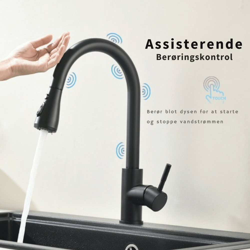 SmartFlow berøringsfrit sensorarmatur i børstet stål. Stilrent køkkenarmatur for nem, håndfri betjening og mindre vandspild.