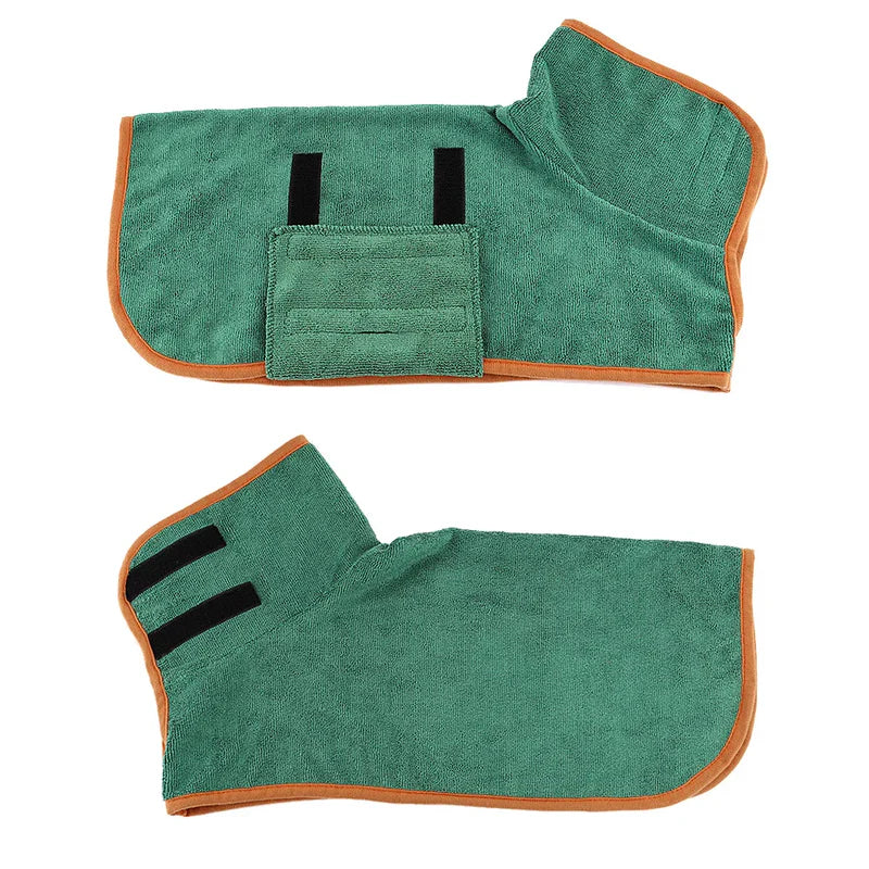 Meget absorberende hundebadekåbe i mikrofiber i blå, brun, gul, grå eller grøn, perfekt til våde hunde.
