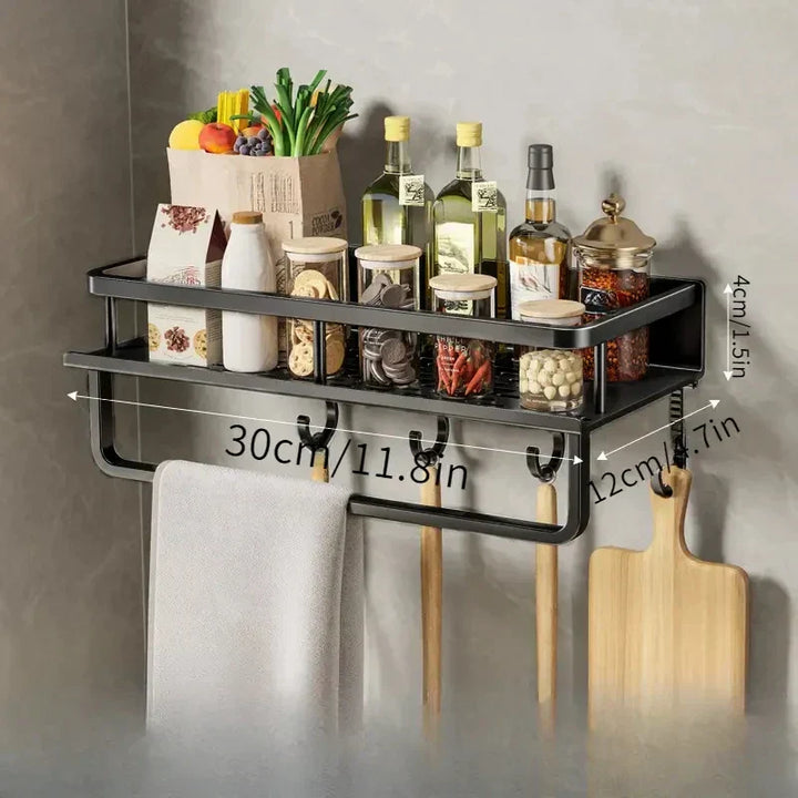 Sort køkkenhylde i moderne design, pladsbesparende, elegant metalstel til et stilfuldt og organiseret køkken.