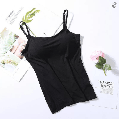 Plus size SilkySecure kvindetop med indbygget bh. Komfortabelt basis tøj med justerbare stropper.