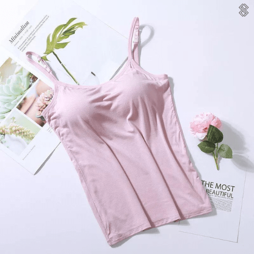 SilkySecure top i blødt materiale til kvinder. Komfortabel hverdagstop med indbygget bh, også i plus size.