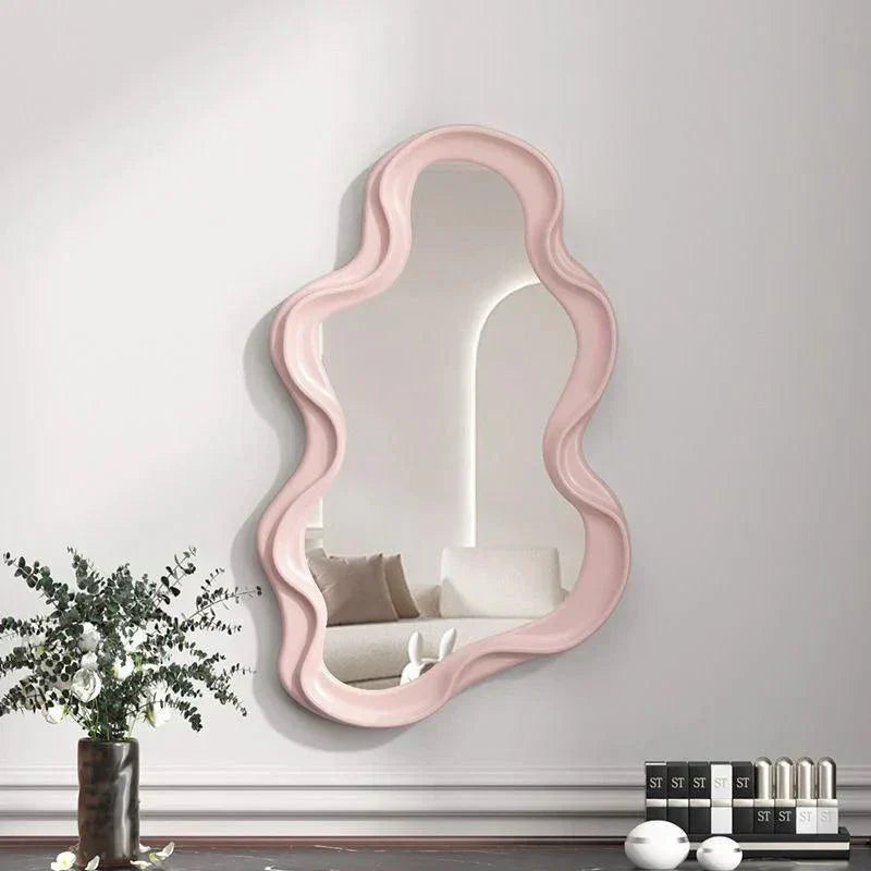 Flot makeup spejl og dekorativt vægspejl med unikt himmel-design til badeværelset eller soveværelset.