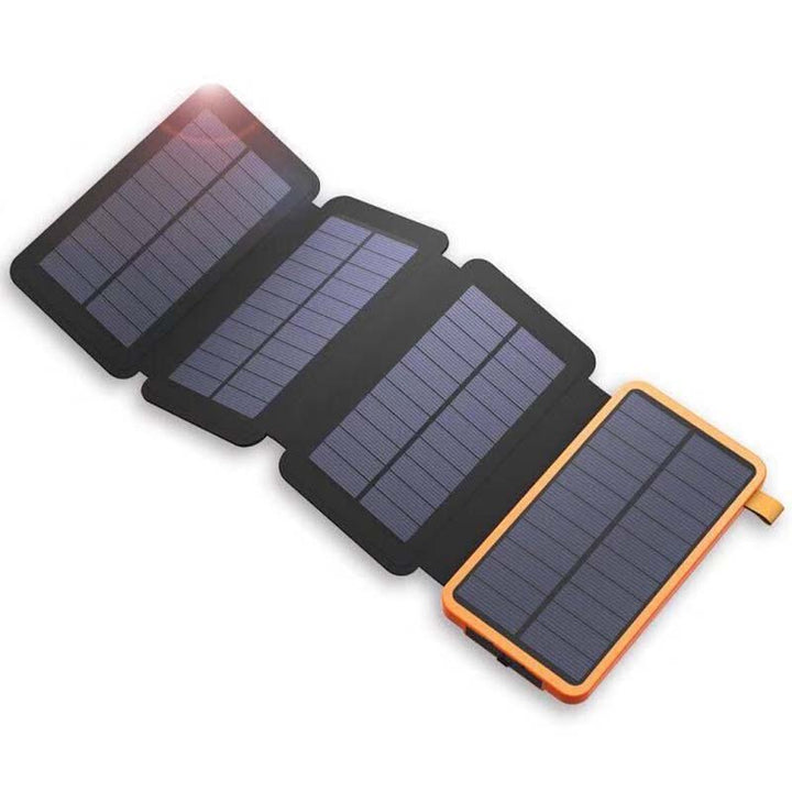 Solcelledrevet powerbank 25000mAh med fire solpaneler, LED'er, robust design til udendørs eventyr og hurtig opladning.