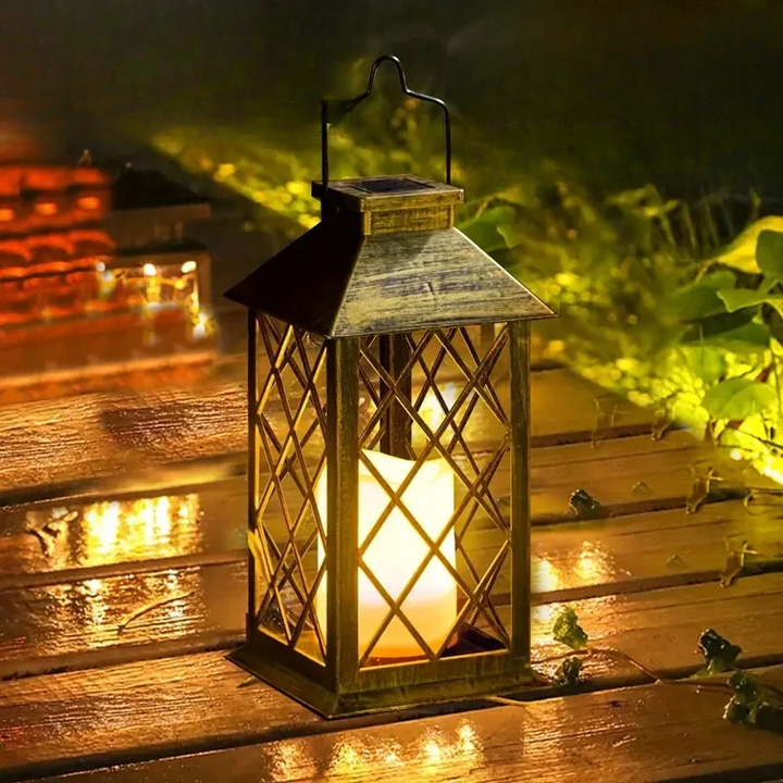 Solarlampe Noctis Have Lantern med flimrende LED-lys, varmt skær, vejrbestandig, ideel til havebelysning.