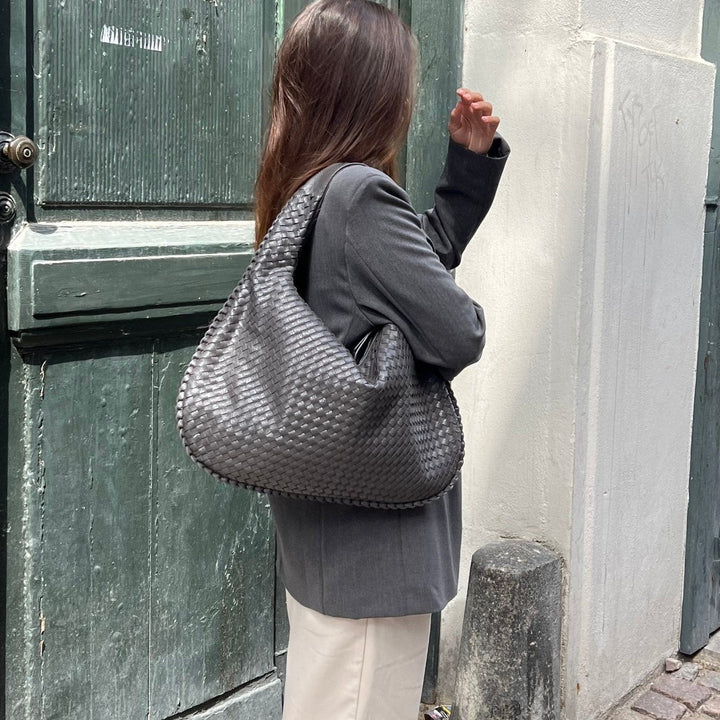 ChicTote hverdagstaske i salviegrøn. Organiseret dame taske til stilfuld og praktisk brug.