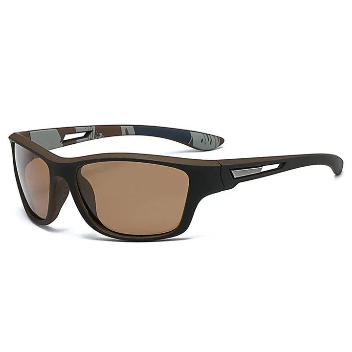 Sporty solbriller med polariserede linser og UV400 beskyttelse, ideelle til sport og fritid. Klassisk stel i robust plastik