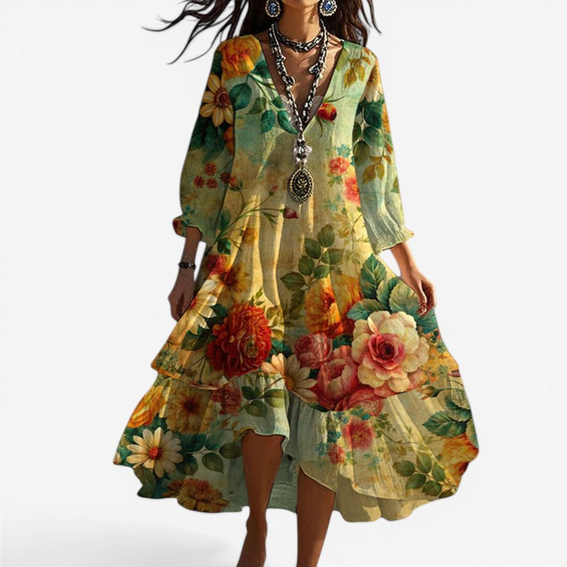 Elegant boheme langærmet V-hals kjole med blomsterprint & løs pasform. Perfekt som sommer- eller hverdagskjole.