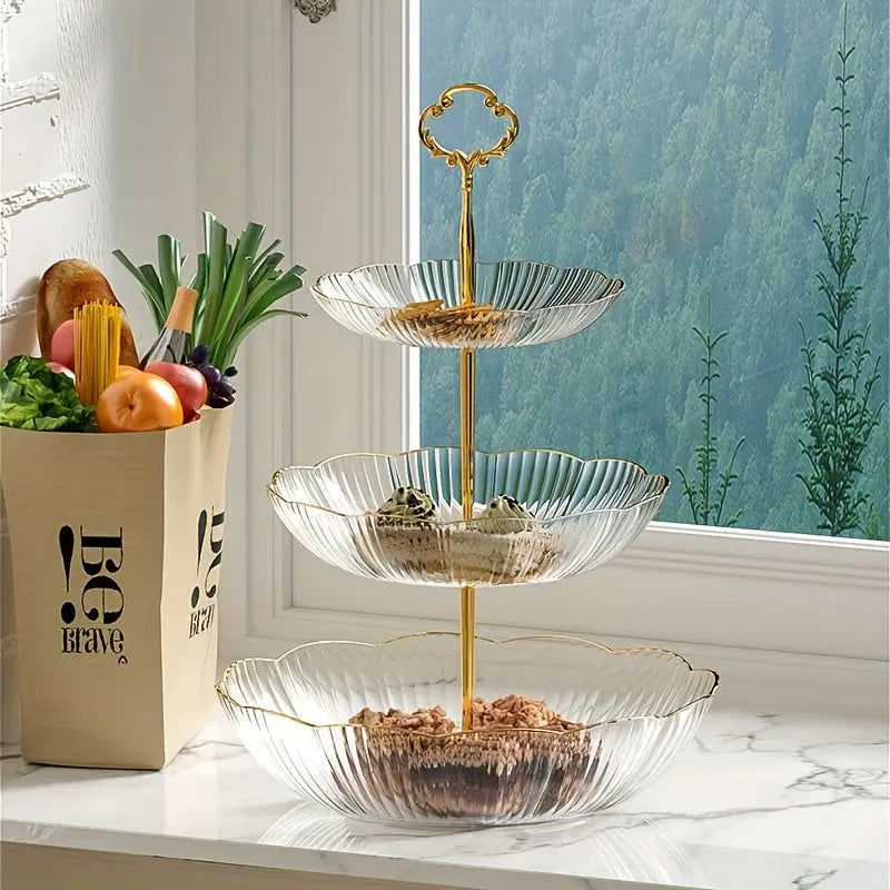 Moderne etageskål til frugt. Elegant køkkenopbevaring, der pynter i hjemmet. Stilfuld design.