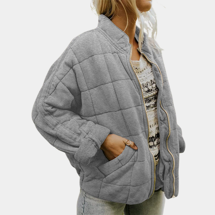 Blå kvinde hverdagsjakke, en behagelig letvægtsjakke med et stilfuldt og elegant look.