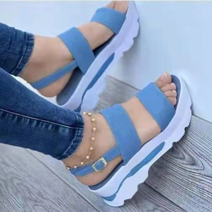Dame Saar plateausandaler; en komfortabel og moderne kvindesko der løfter dit sommeroutfit.