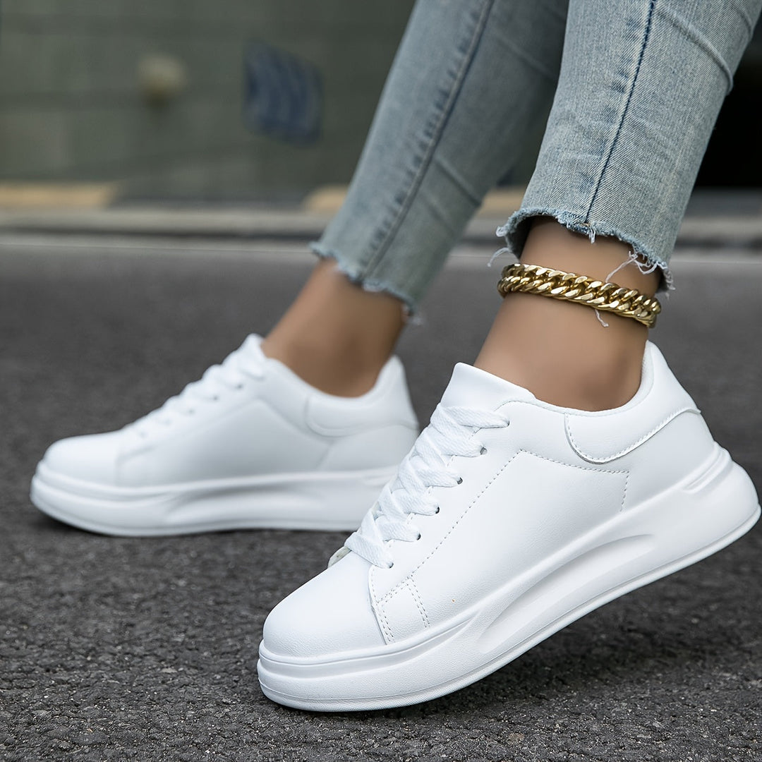 Komfortable dame sneakers designet til hverdag med en moderne stil og god støtte.