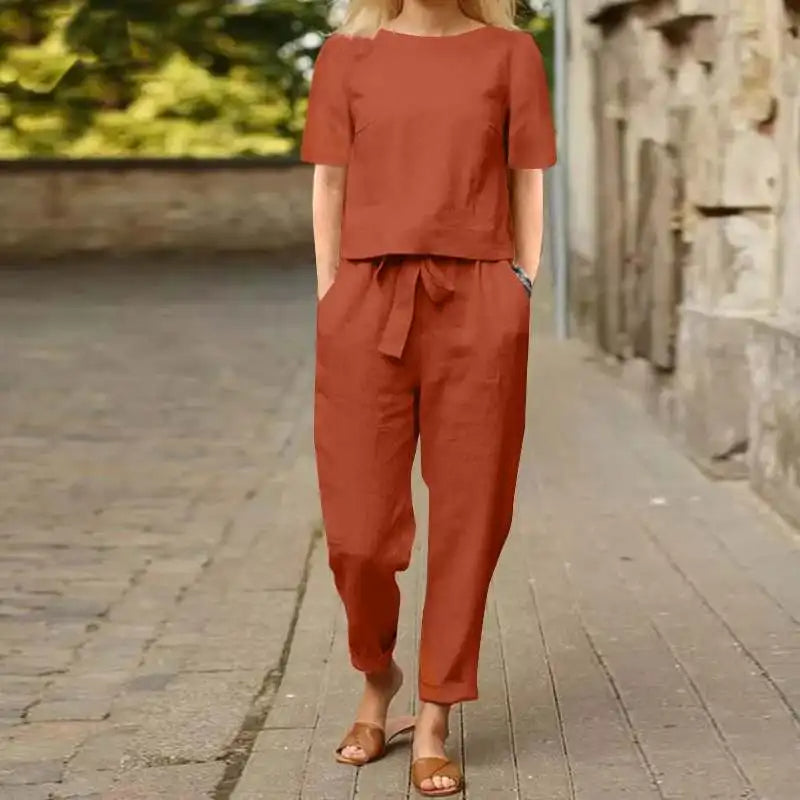 Komfortabelt kvinde jumpsuit sæt i elegant design, ideelt til forår og sommer fritidsmode.