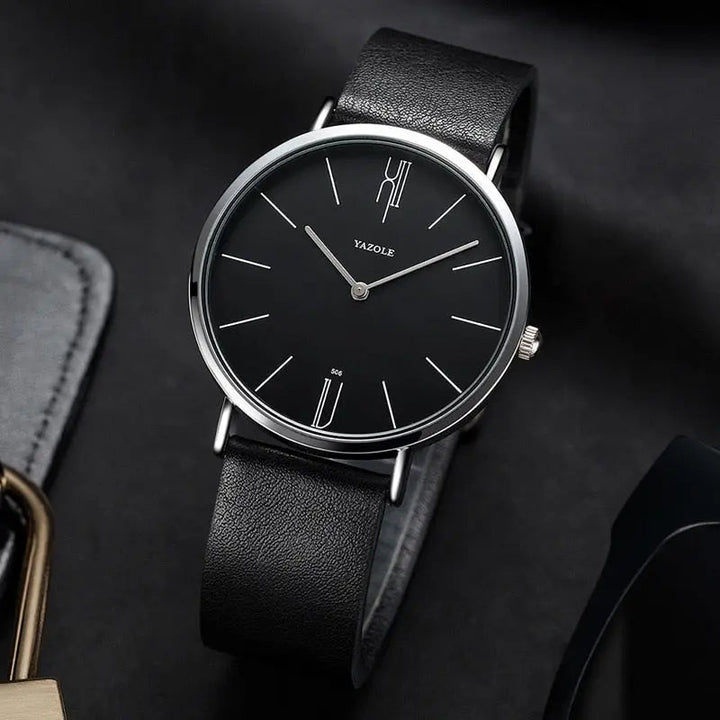 Stilfuldt herrearmbåndsur med elegant urskive og luksuriøs læderrem i tidløst vintage-design