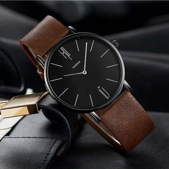 Stilfuldt herrearmbåndsur med elegant urskive og luksuriøs læderrem i tidløst vintage-design