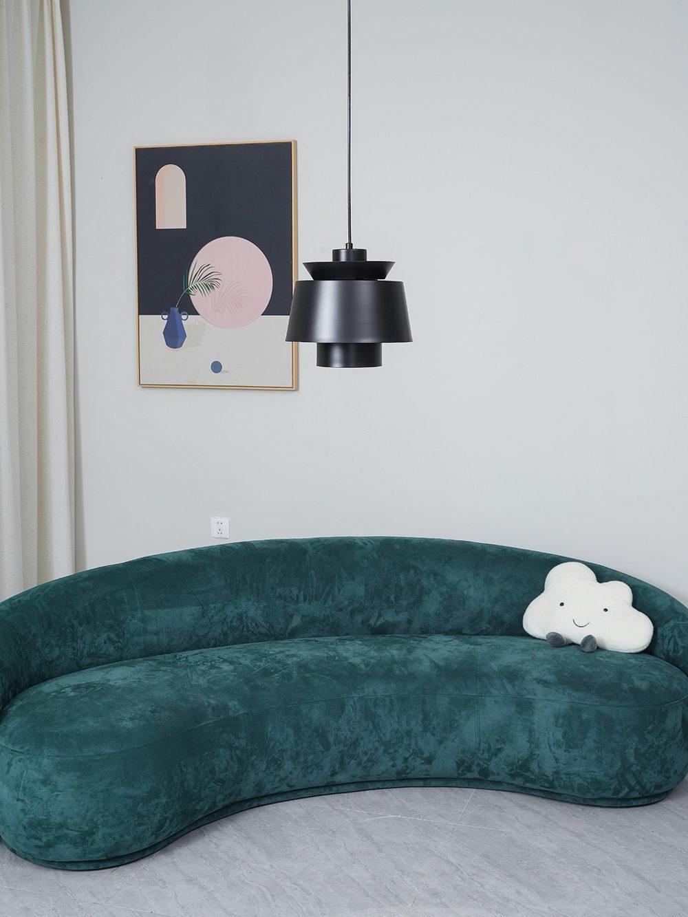 TERJE loftslampe med reflekterende lys, perfekt til din moderne bolig.