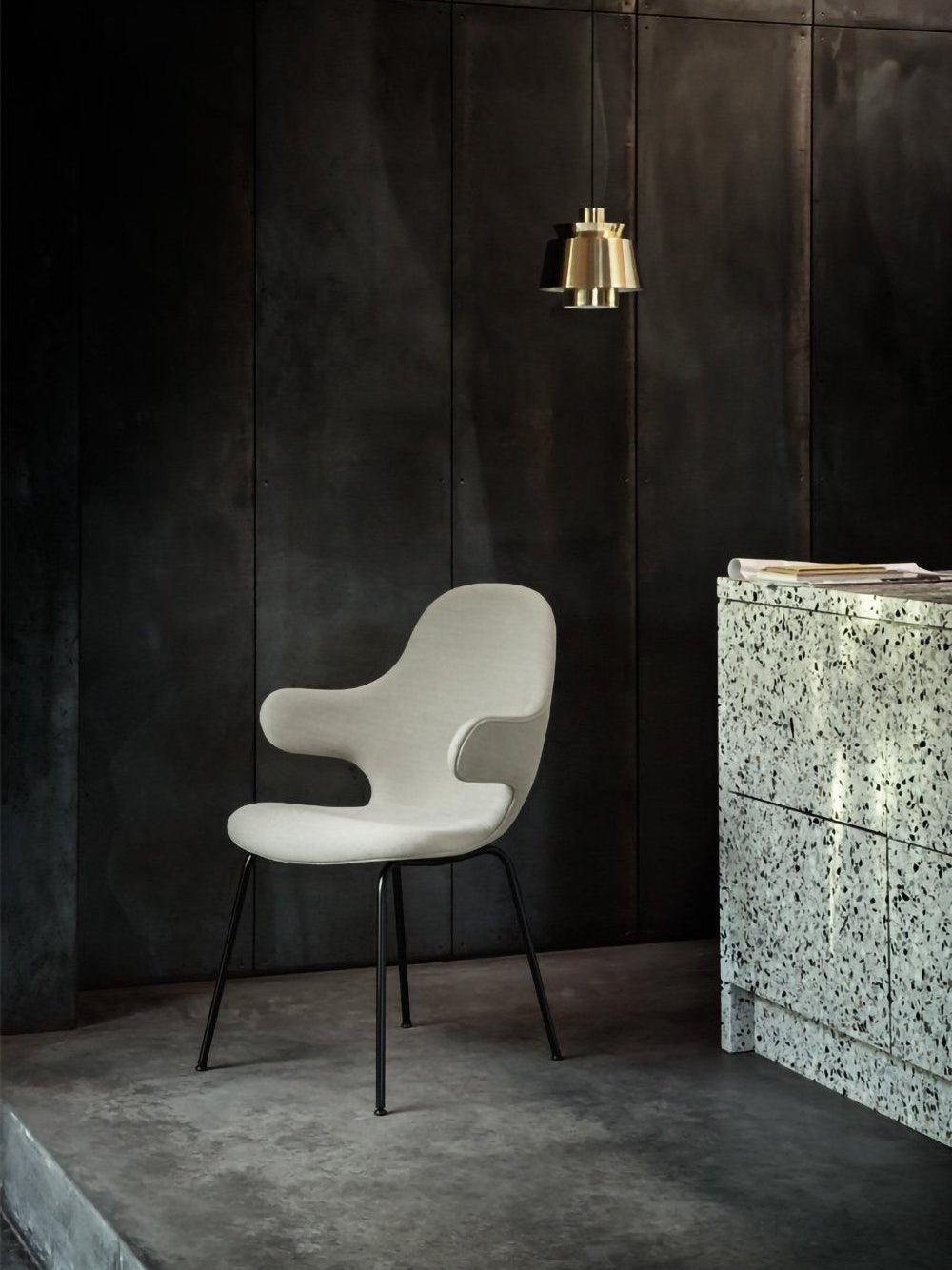 Dekorativ TERJE belysning, moderne loftslampe i metal til kontorrum.