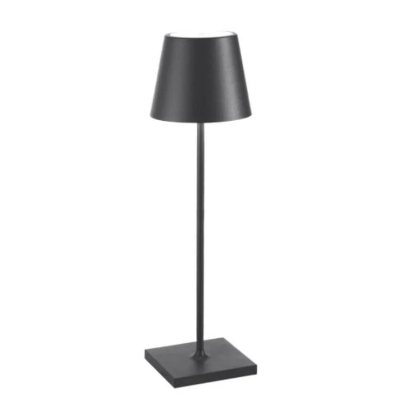 Berøringsfølsom LED-bordlampe, trådløs, stilrent design, moderne flair, fås i forskellige farver.