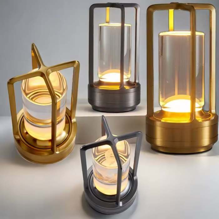 Moderne LED bordlampe; giver varmt stemningslys. Trådløs, justerbar og genopladelig.