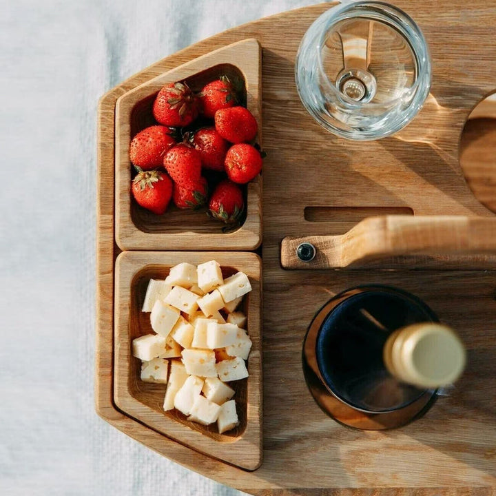 Bærbart træ-picnicbord med glasholdere, snackrum, kompakt sammenklappeligt til vinture.