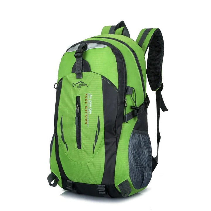 TrailGuard Pro 55L vandrerygsæk, en robust og vandtæt partner for alle dine rejser og outdoor eventyr.