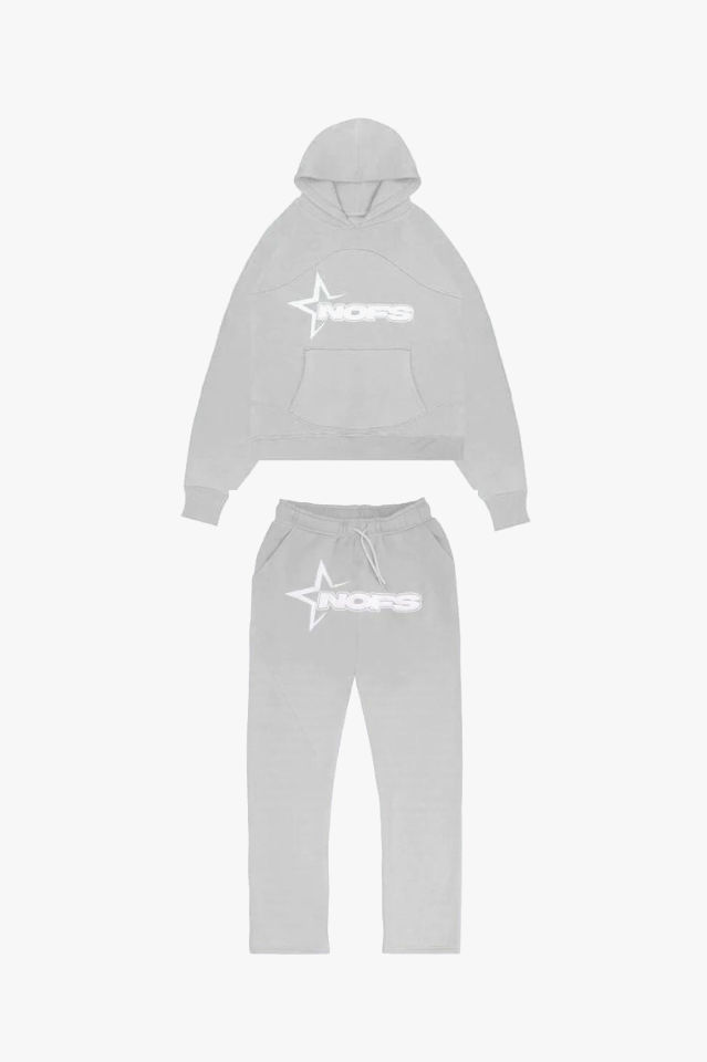 Trendy unisex træningssæt med hætte, moderne design, alsidigt til hverdag og sport, fås i mange farver.