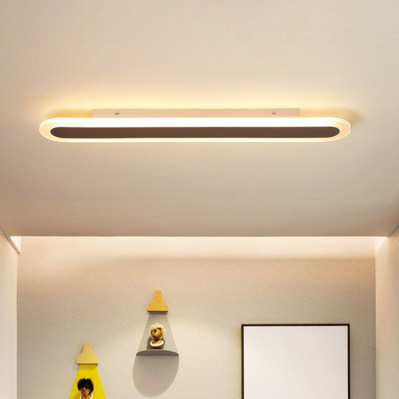 Ultraflad LED-loftslampe i hvid, slankt design, moderne akryl-look, minimalistisk for elegant atmosfære