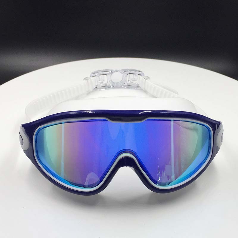 AquaVision svømmebriller med klart synsfelt og dugfri teknologi, perfekt til enhver svømmer.