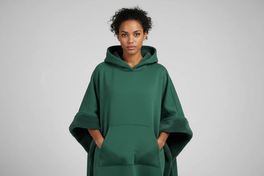 Unisex hygge hoodie tæppe i blødt fleece. Ultimativ komfort til afslapning hjemme og hygge.