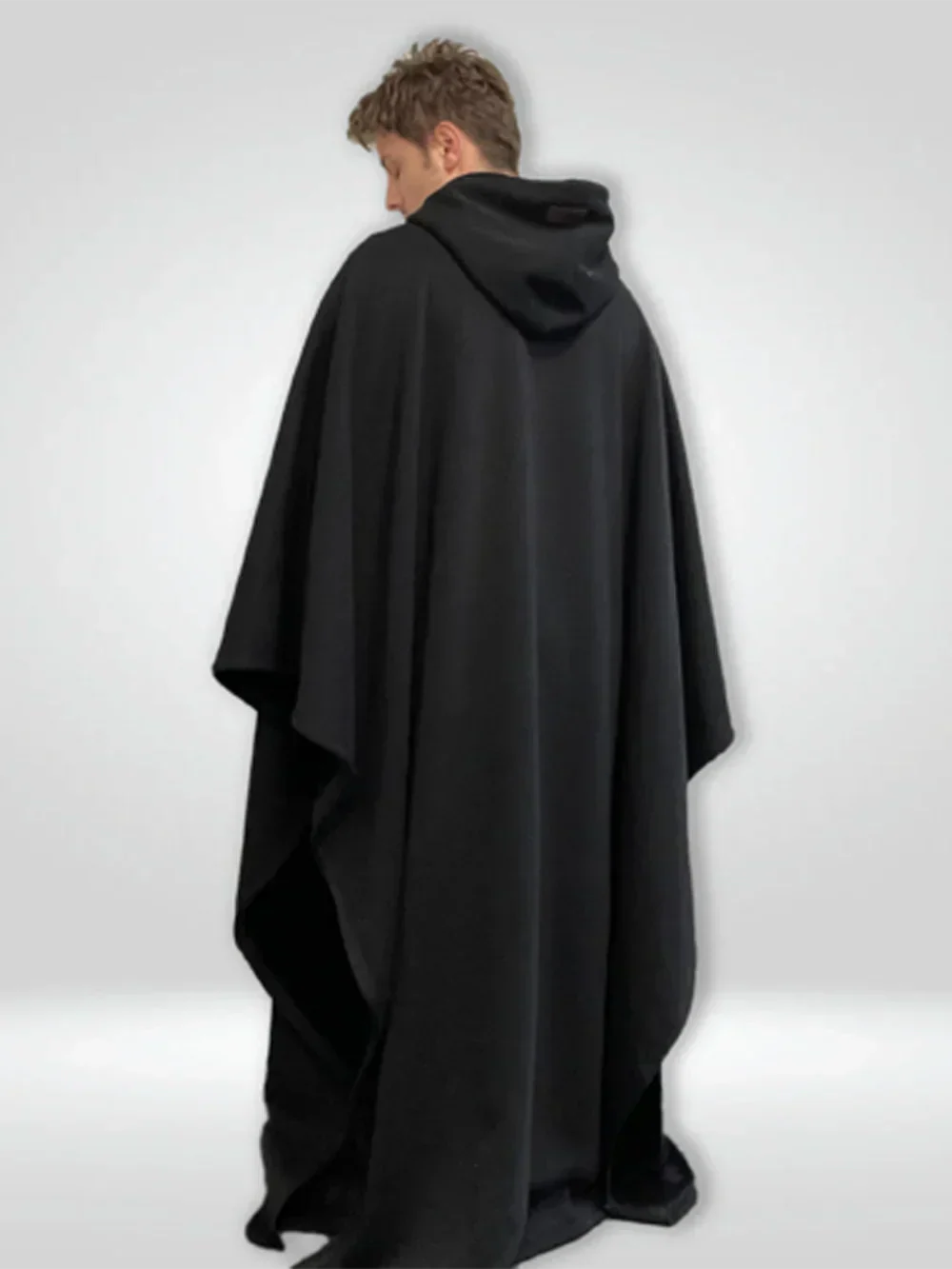 Unisex hoodie tæppe i grå. Tilbyder varme og komfort til både mænd og kvinder. Ideelt hygge-tæppe.