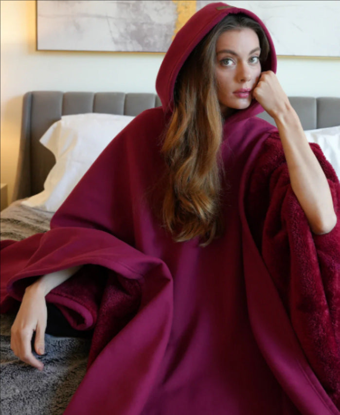 Komfortabelt hoodie tæppe med hætte. Ideelt loungewear til både mænd og kvinder. Ultimativ hygge.