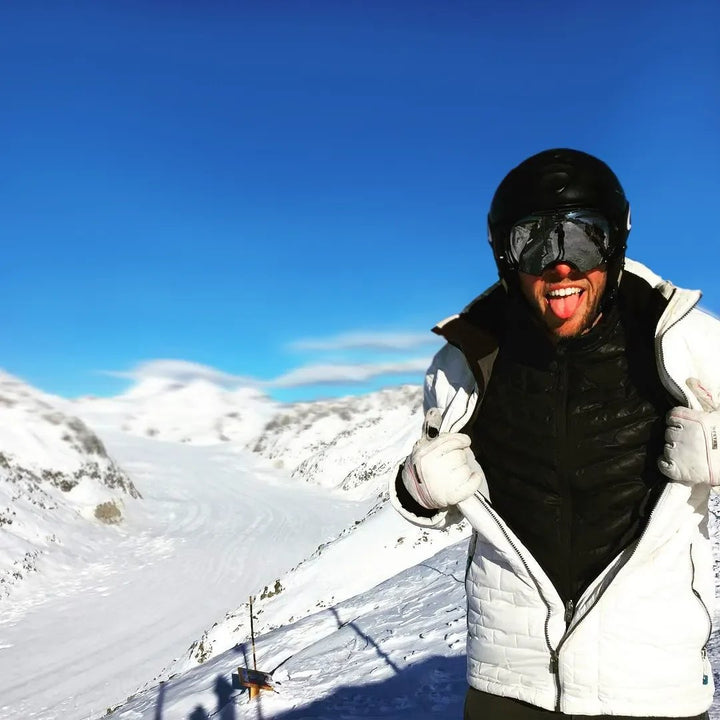 Praktisk opvarmet vest til outdoor og fritid. Unisex model med justerbar varme til et aktivt liv i vinterkulden.