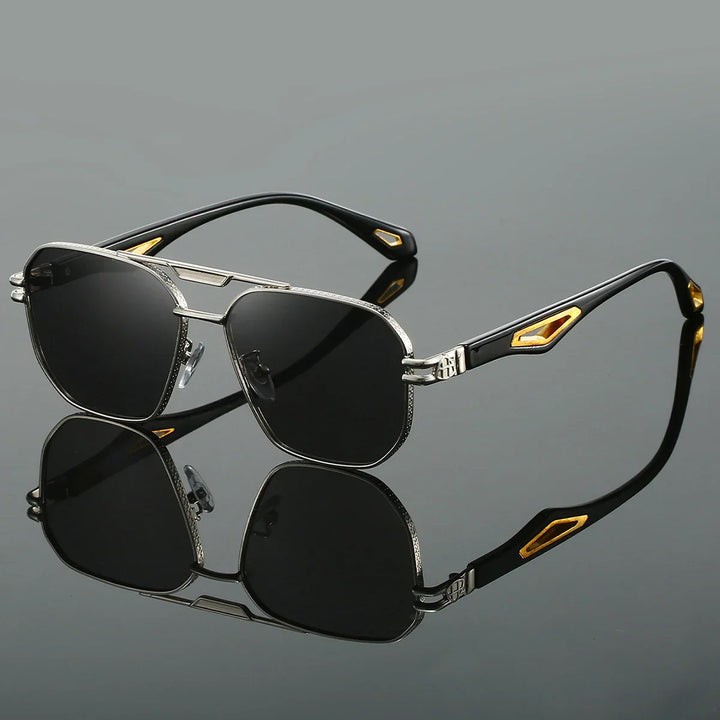 UV400 anti-refleks unisex solbriller i metallisk design. Perfekt til sommerrejser.