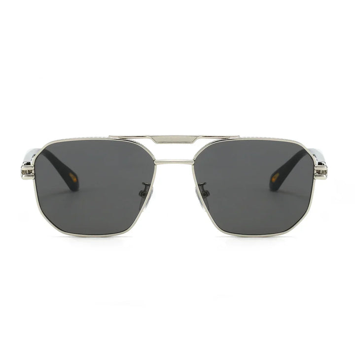 Moderne unisex solbriller med UV400 & anti-refleks glas. Stilrent tilbehør til sommer.