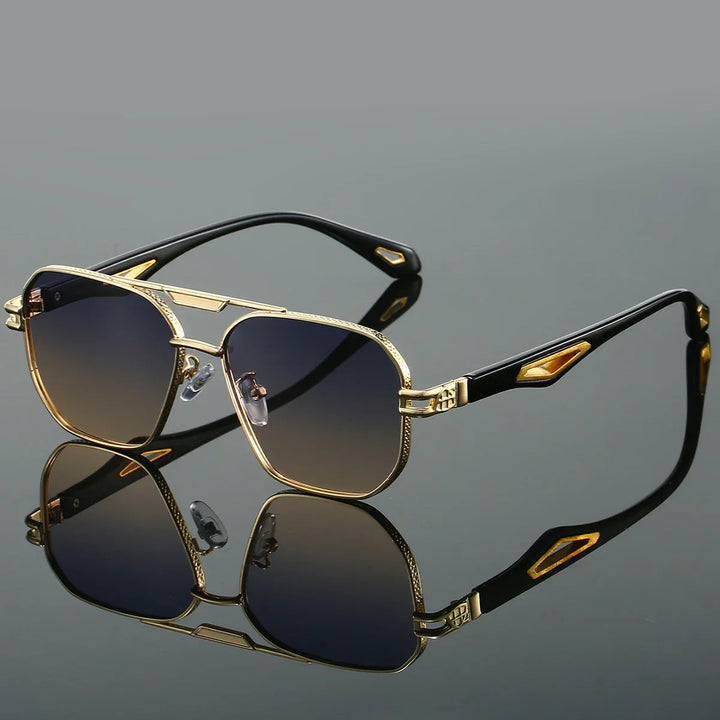 Rejseklar unisex solbrille med UV400 beskyttelse. Anti-refleks glas & metallisk stel.