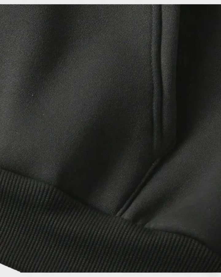 Unisex hættetrøje med balaklava-hætte, varmt fleecefor og robust lynlås for ekstra varme.