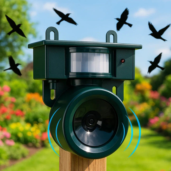 Vejrbestandig fugleskræmmer med PIR-sensor og solenergi til effektiv skadedyrskontrol i haven og på altanen.
