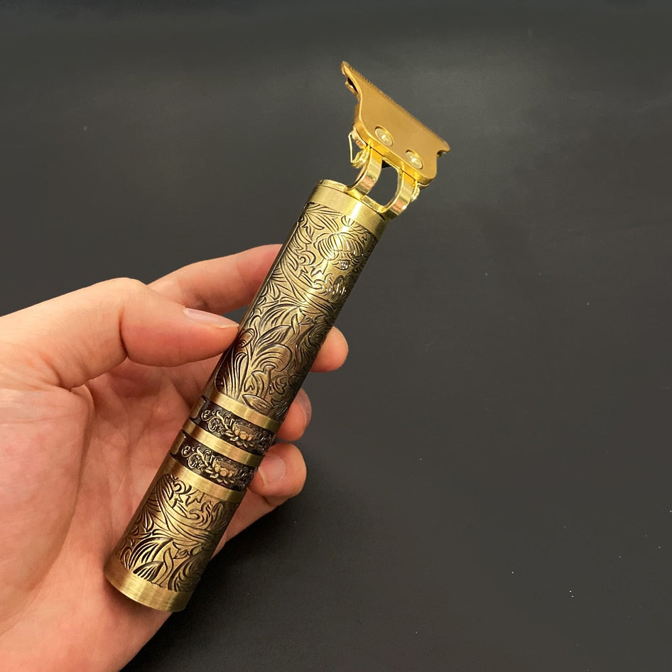 Vintage skægtrimmer med præcisionssnit, ergonomisk, sort, vandtæt, genopladelig, ideel til skægpleje.