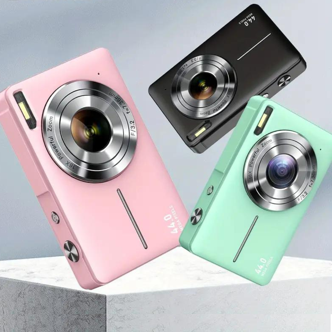 Bærbart retro digitalkamera. Ideel gave til fotografering, let at have med på eventyr og fange vintage minder.