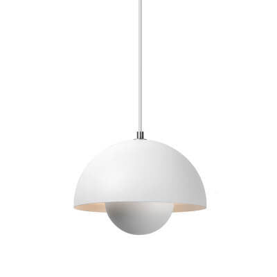 Moderne VividDome loftlampe, indendørs belysning, der skaber en indbydende og varm atmosfære.
