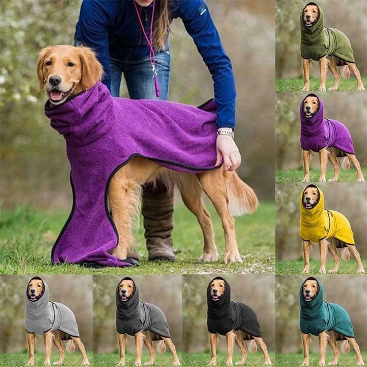 Varm hundefrakke med justerbart spænde, fluffy materiale, i mørkegrå og gul, ideel til kolde dage.