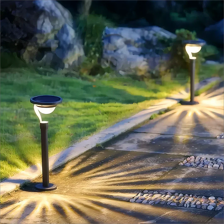 Vejrbestandig LED solcellelampe til haven, der tilbyder høj lysstyrke og stilfuld belysning, ideel til udendørsområder.