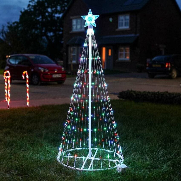 XmasRay LED juletræ forvandler haven med magisk, multifarvet julebelysning og animeret festligt lysshow.